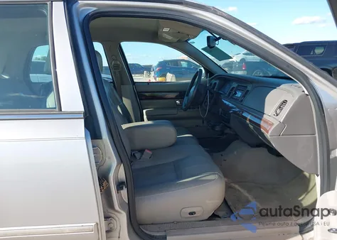 2006 Mercury Grand Marquis Ls z USA, uszkodzony, nr VIN 2MEFM75W06X627844